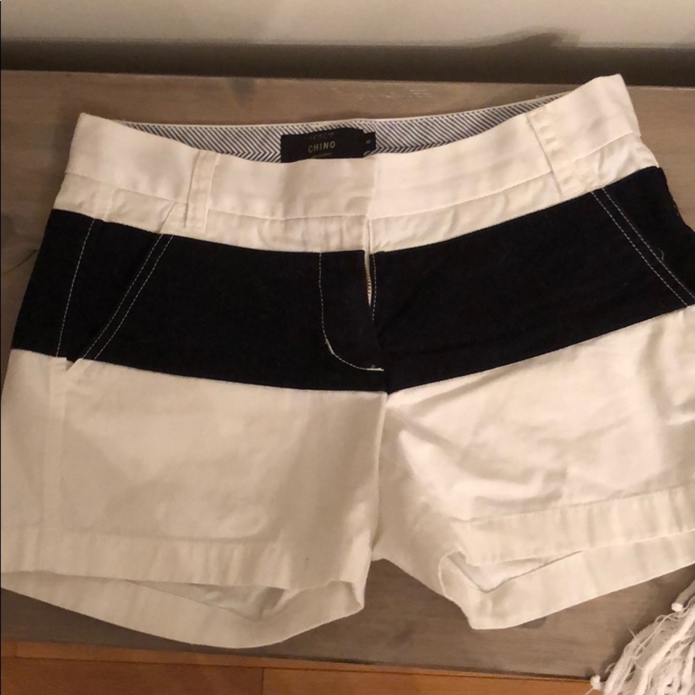 SOLD Jcrew Chino white navy
